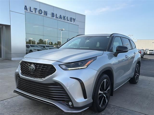 2022 Toyota Highlander XSE
