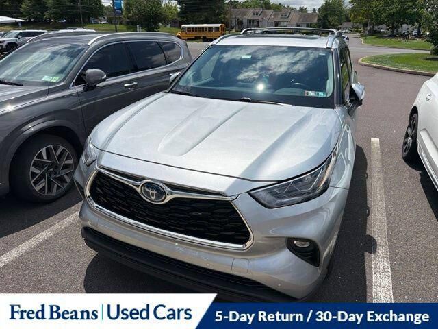 2023 Toyota Highlander Hybrid Limited