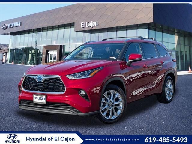 2022 Toyota Highlander Hybrid Limited — photo 1 of 13