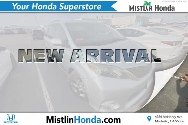 2011 Toyota Sienna SE 8-Passenger