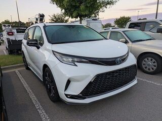 2025 Toyota Sienna XSE 7-Passenger