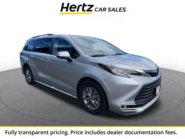 2023 Toyota Sienna XLE