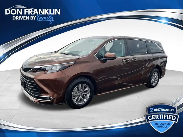 2024 Toyota Sienna XLE 8-Passenger