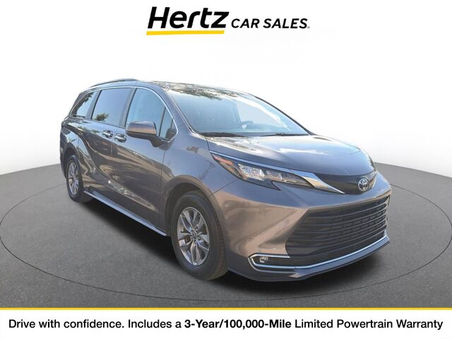 2024 Toyota Sienna XLE