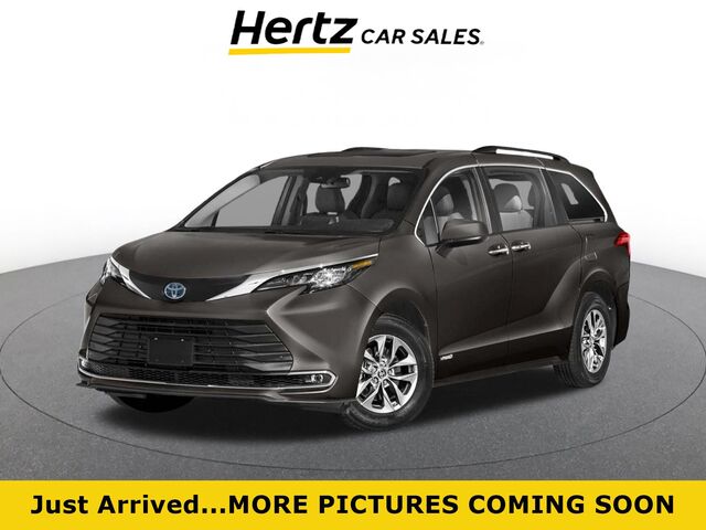 2024 Toyota Sienna XLE