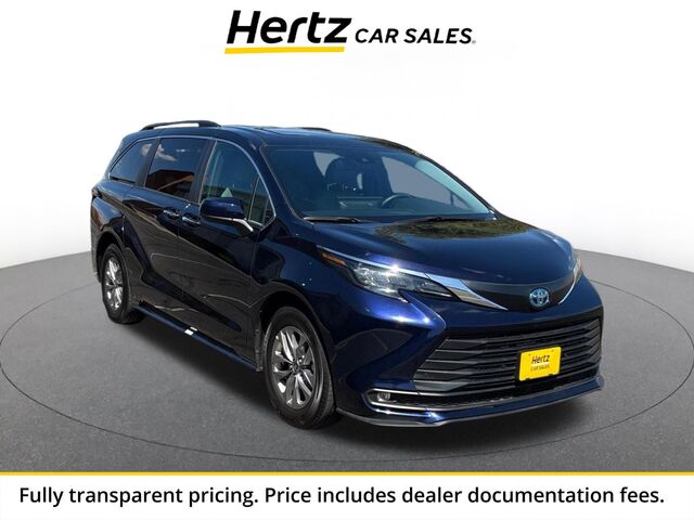 2025 Toyota Sienna XLE