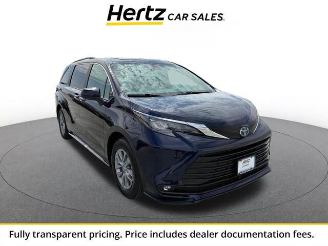 2025 Toyota Sienna XLE