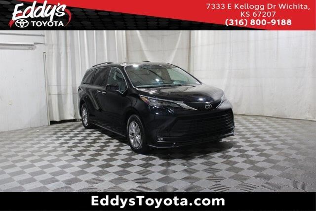 2026 Toyota Sienna XLE 8-Passenger