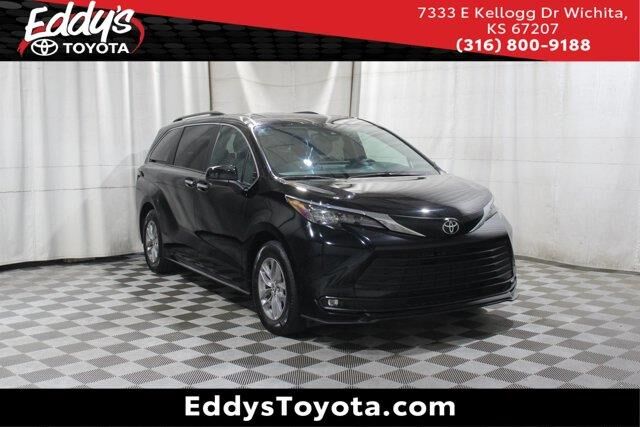 2026 Toyota Sienna XLE 8-Passenger