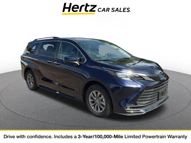2025 Toyota Sienna XLE