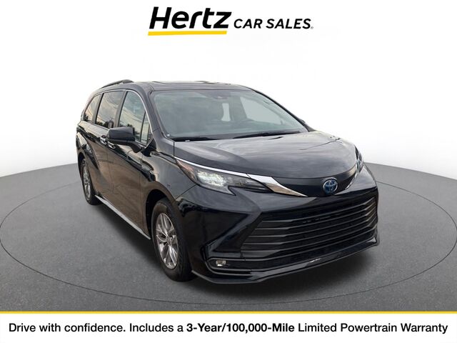2025 Toyota Sienna XLE