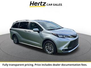 2025 Toyota Sienna XLE