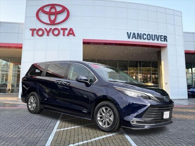 2021 Toyota Sienna XLE 7-Passenger