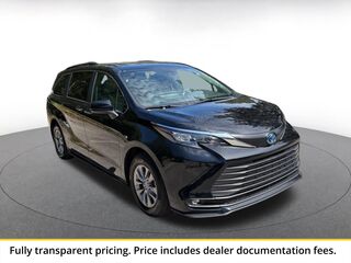 2025 Toyota Sienna XLE