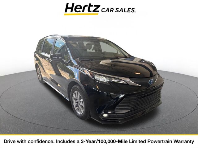 2025 Toyota Sienna XLE