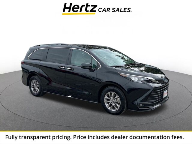 2025 Toyota Sienna XLE