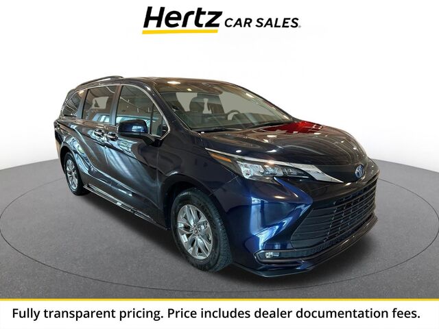 2025 Toyota Sienna XLE
