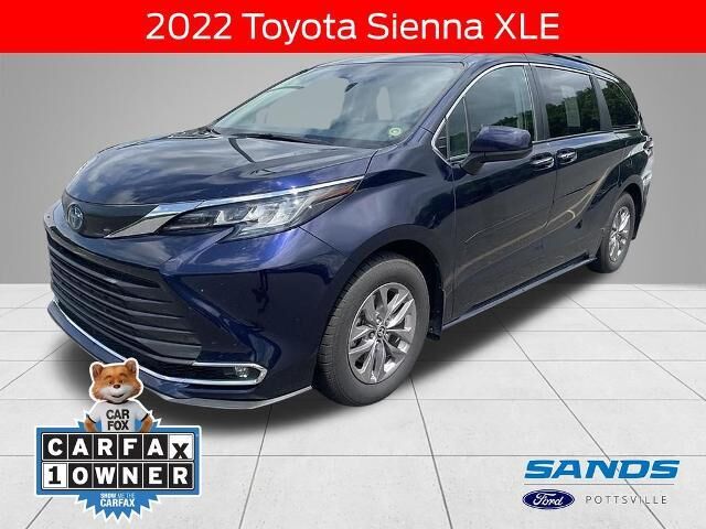 2022 Toyota Sienna XLE 7-Passenger