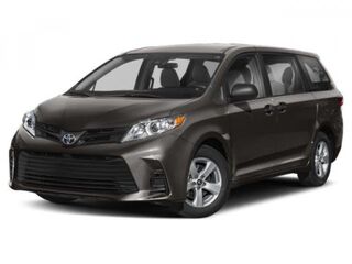 2018 Toyota Sienna XLE Premium 8-Passenger