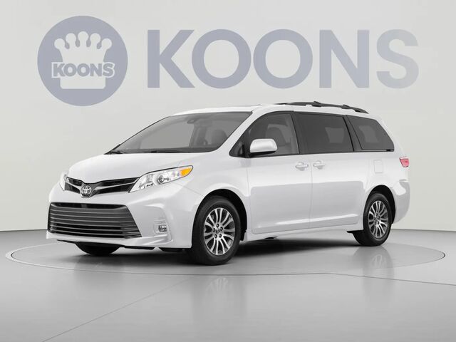 2018 Toyota Sienna XLE 7-Passenger Auto Access Seat