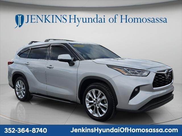2022 Toyota Highlander Limited