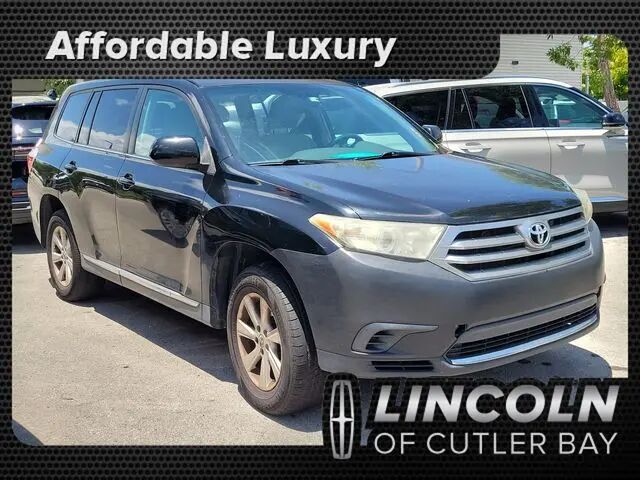 2013 Toyota Highlander Base