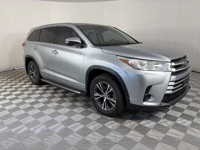 2017 Toyota Highlander LE