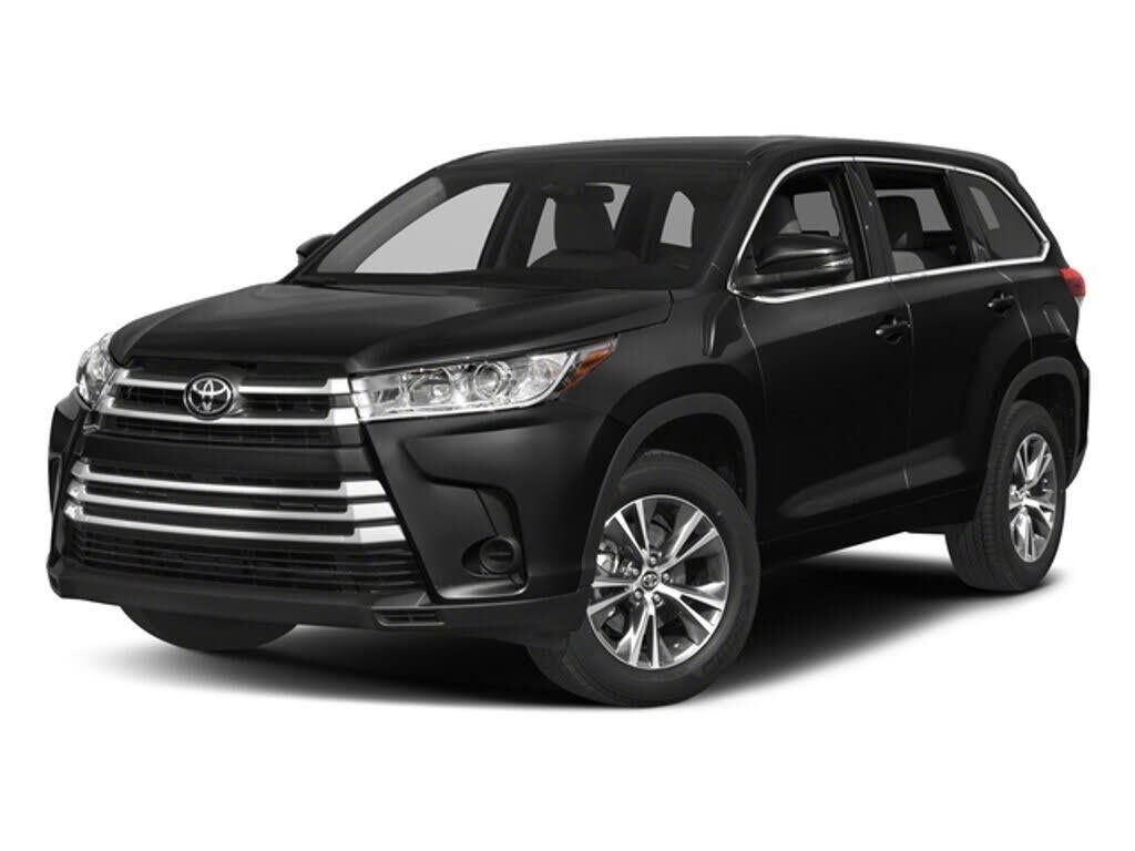 2017 Toyota Highlander LE — photo 1 of 1
