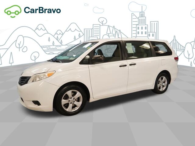 2014 Toyota Sienna L V6 7 Passenger