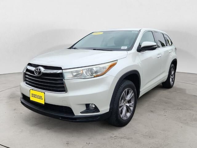 2015 Toyota Highlander LE