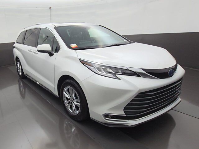 2025 Toyota Sienna Limited