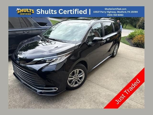 2024 Toyota Sienna Limited 7-Passenger