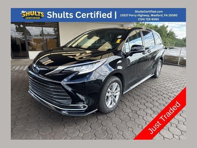 2024 Toyota Sienna Limited 7-Passenger