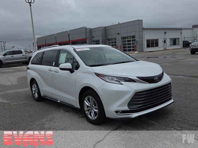 2026 Toyota Sienna Limited