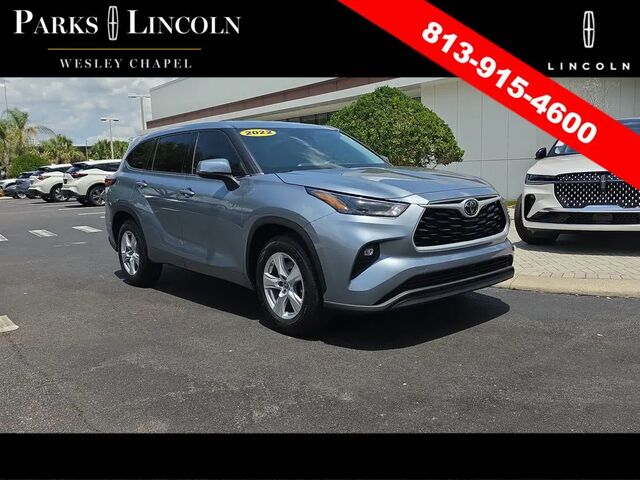 2022 Toyota Highlander LE