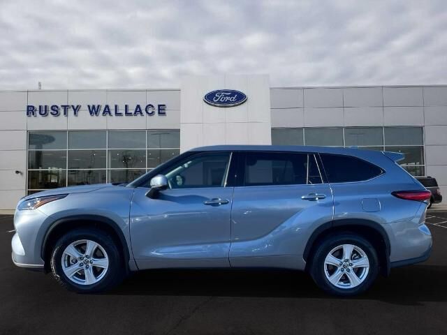 2020 Toyota Highlander LE