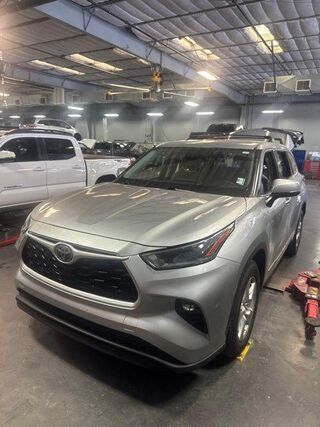 2021 Toyota Highlander LE