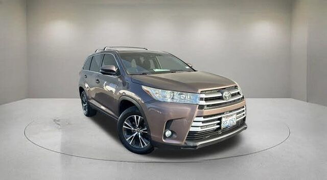 2018 Toyota Highlander LE