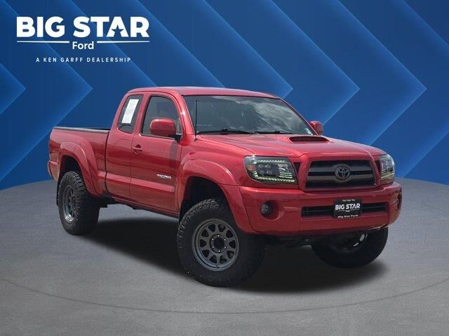 2009 Toyota Tacoma PreRunner V6 — photo 1 of 13