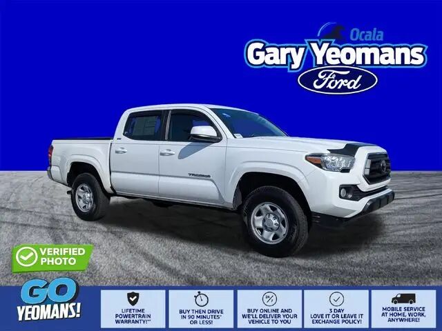 2020 Toyota Tacoma SR5 — photo 1 of 13