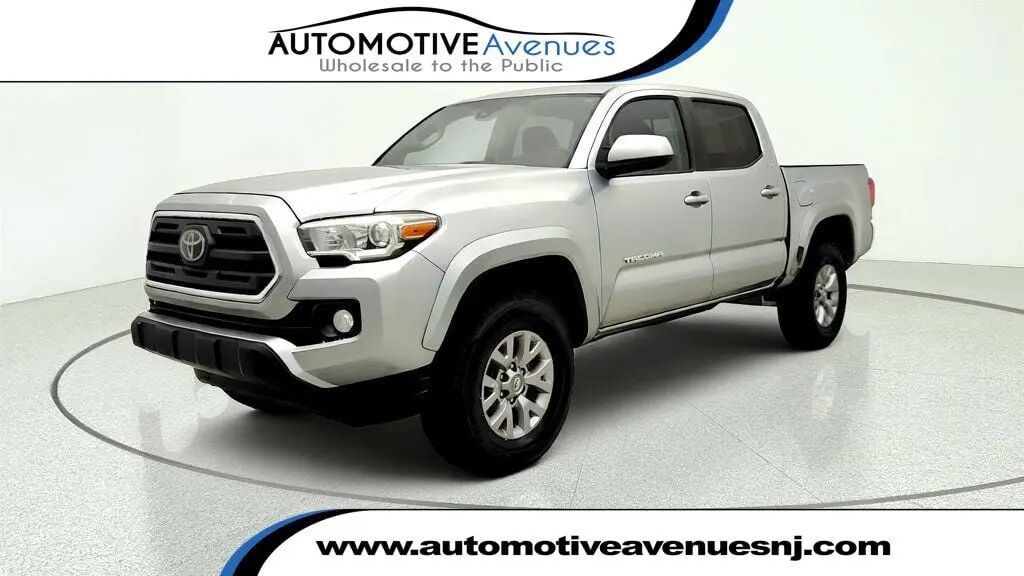 2018 Toyota Tacoma TRD Off-Road — photo 1 of 13