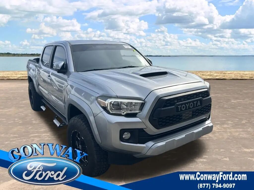 2017 Toyota Tacoma TRD Sport — photo 1 of 12