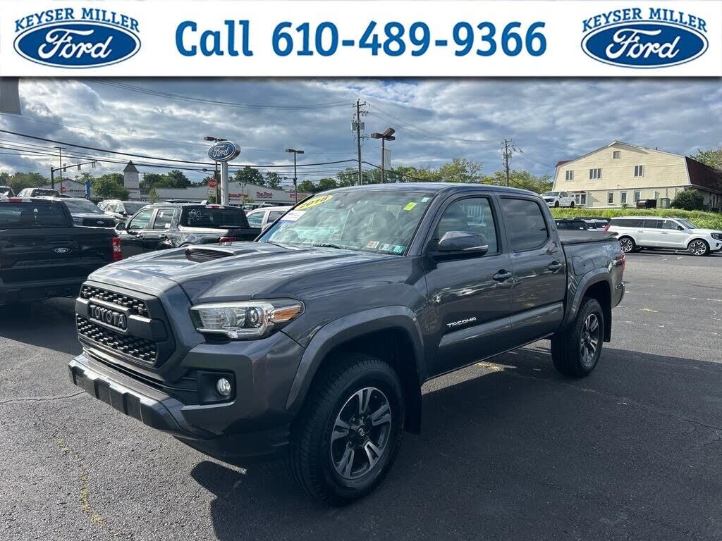 2018 Toyota Tacoma TRD Sport — photo 1 of 1