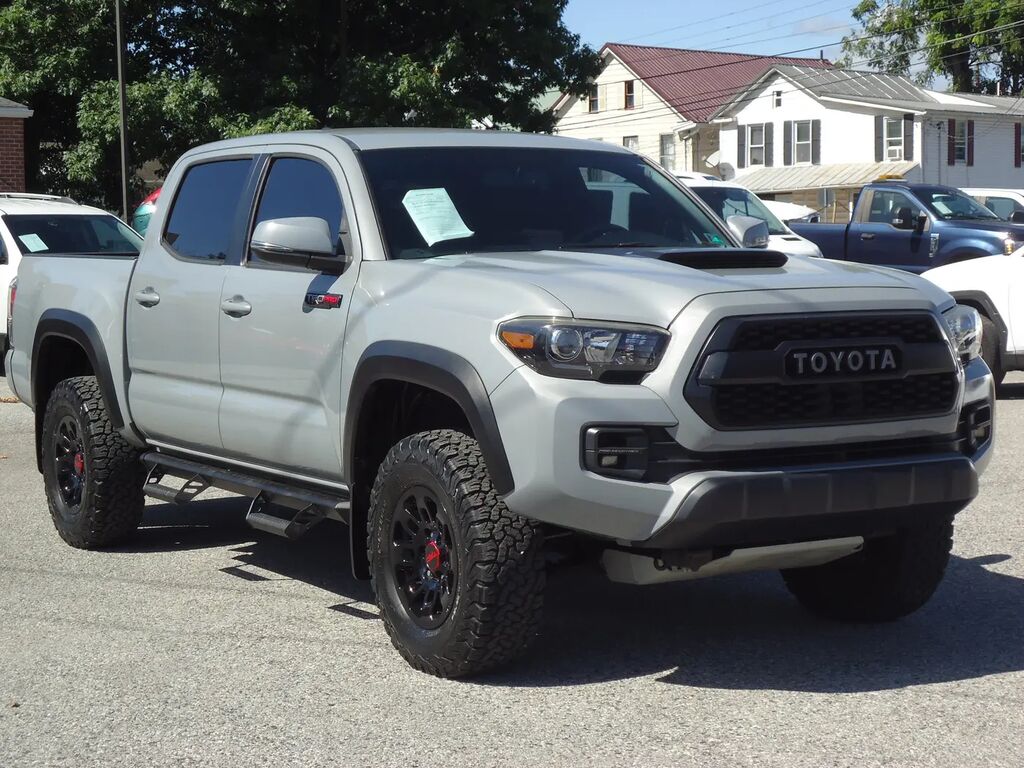 2017 Toyota Tacoma TRD Pro — photo 1 of 13
