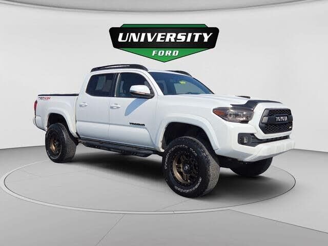 2017 Toyota Tacoma SR V6