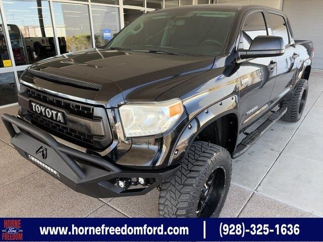 2016 Toyota Tundra SR5 — photo 1 of 13