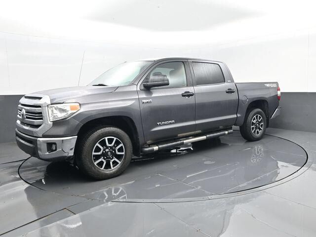 2017 Toyota Tundra SR5