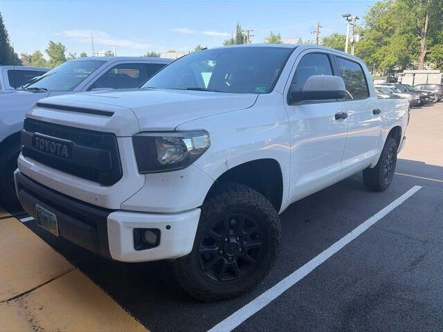 2017 Toyota Tundra SR5