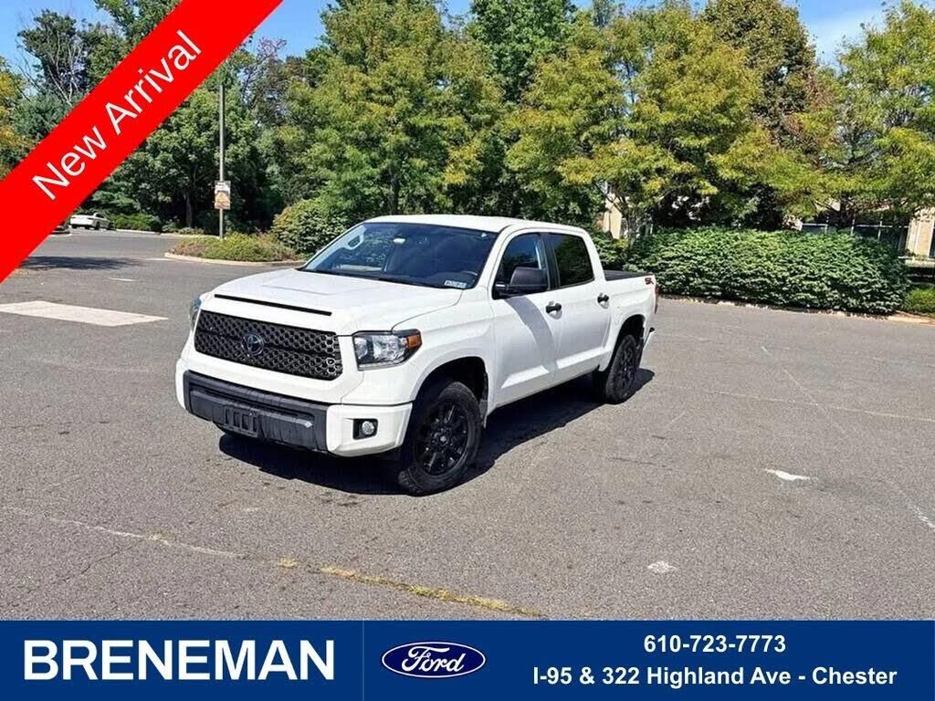 2020 Toyota Tundra SR5 — photo 1 of 1