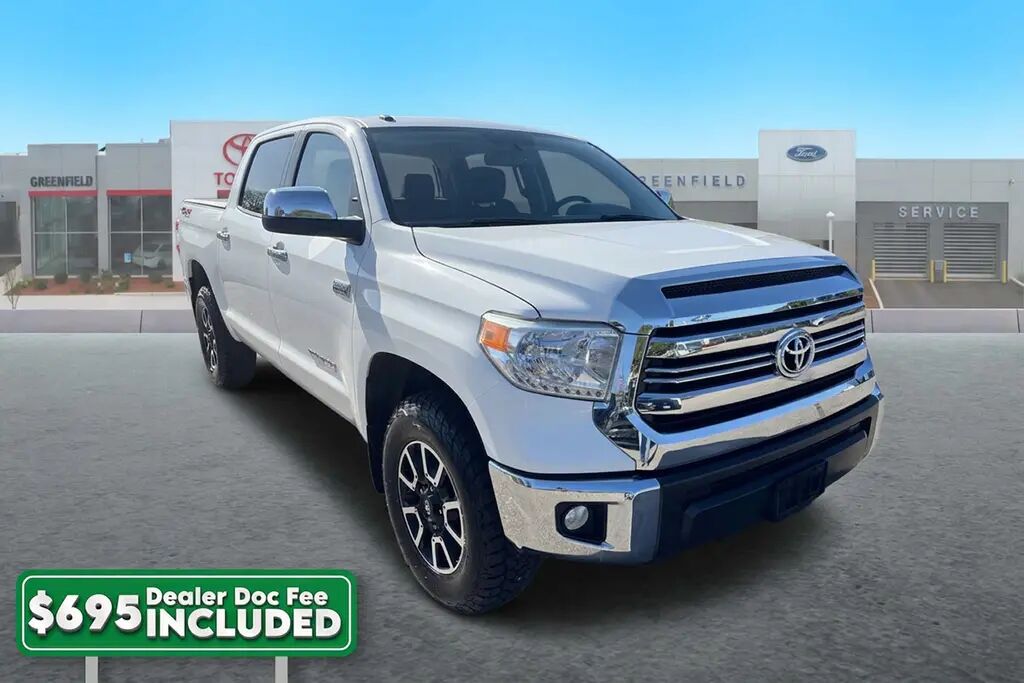 2017 Toyota Tundra SR5 — photo 1 of 13